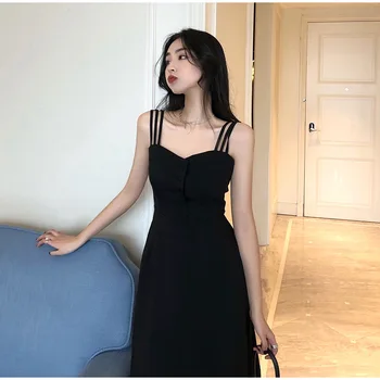 2023 весенне-летнее женское маленькое черное платье в стиле Хепберн, платье-слинг, маленькая длинная юбка, корейские длинные платья на ремешке y2k